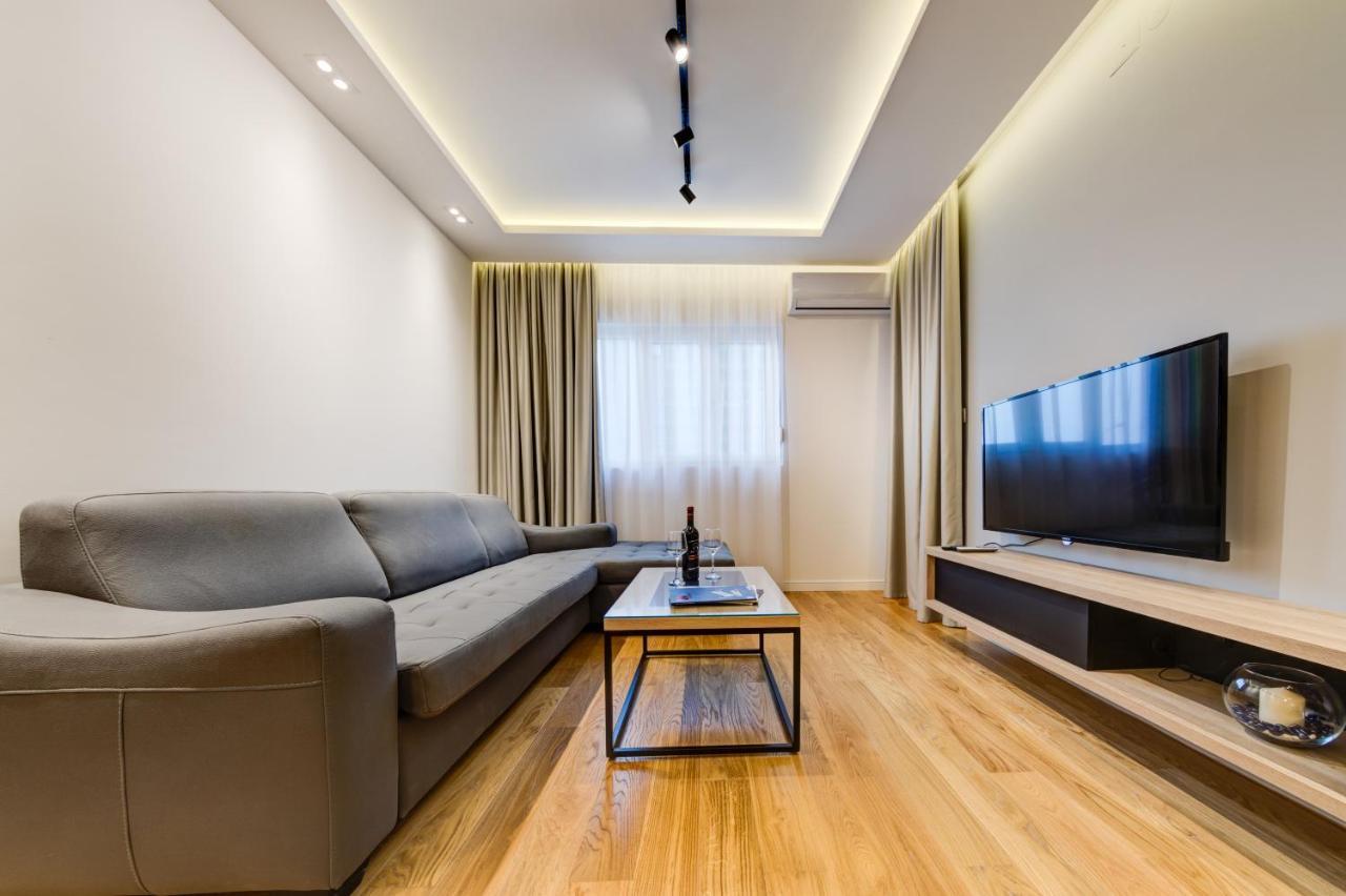 Apart Compliment Podgorica Bagian luar foto