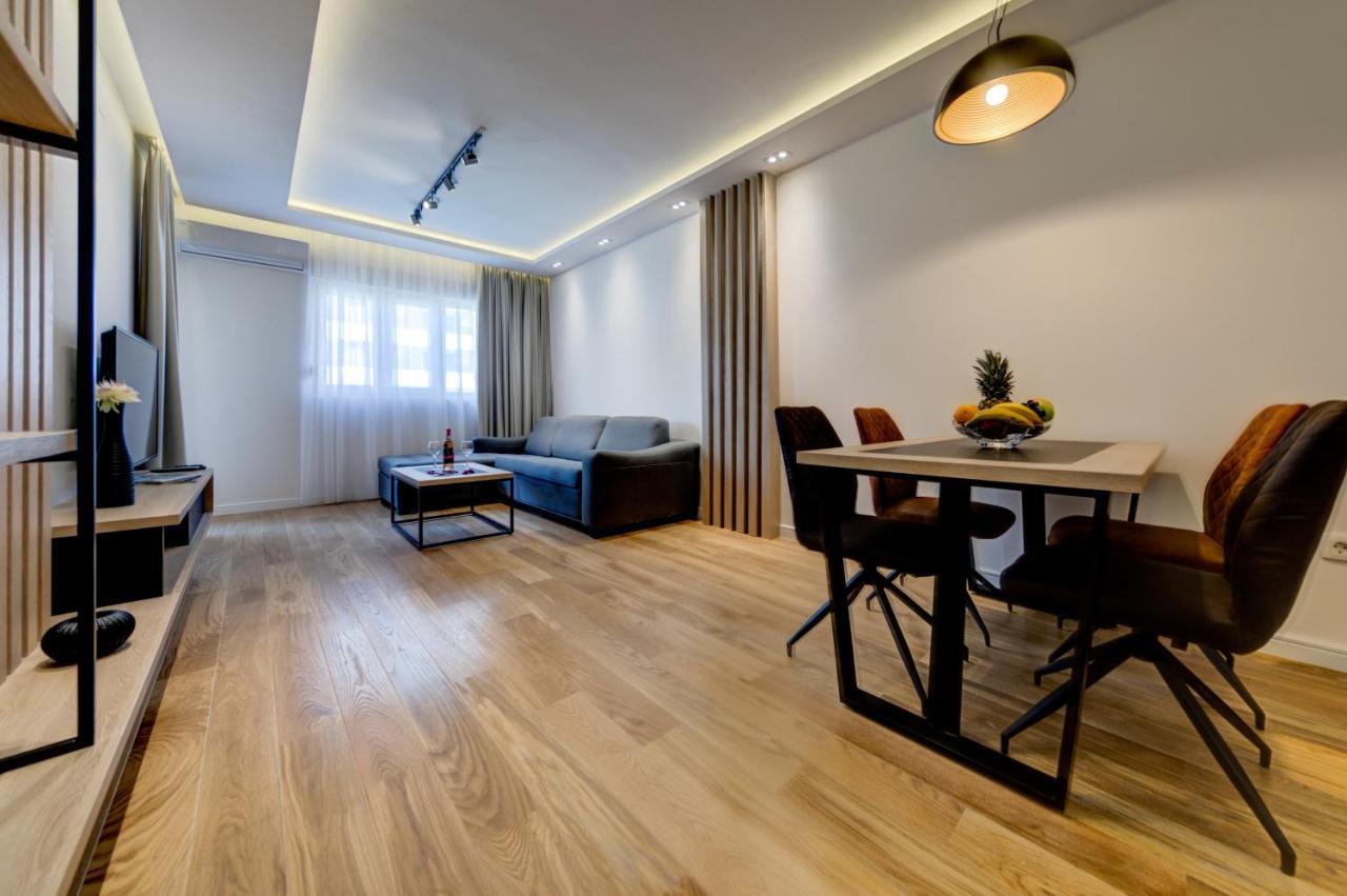 Apart Compliment Podgorica Bagian luar foto