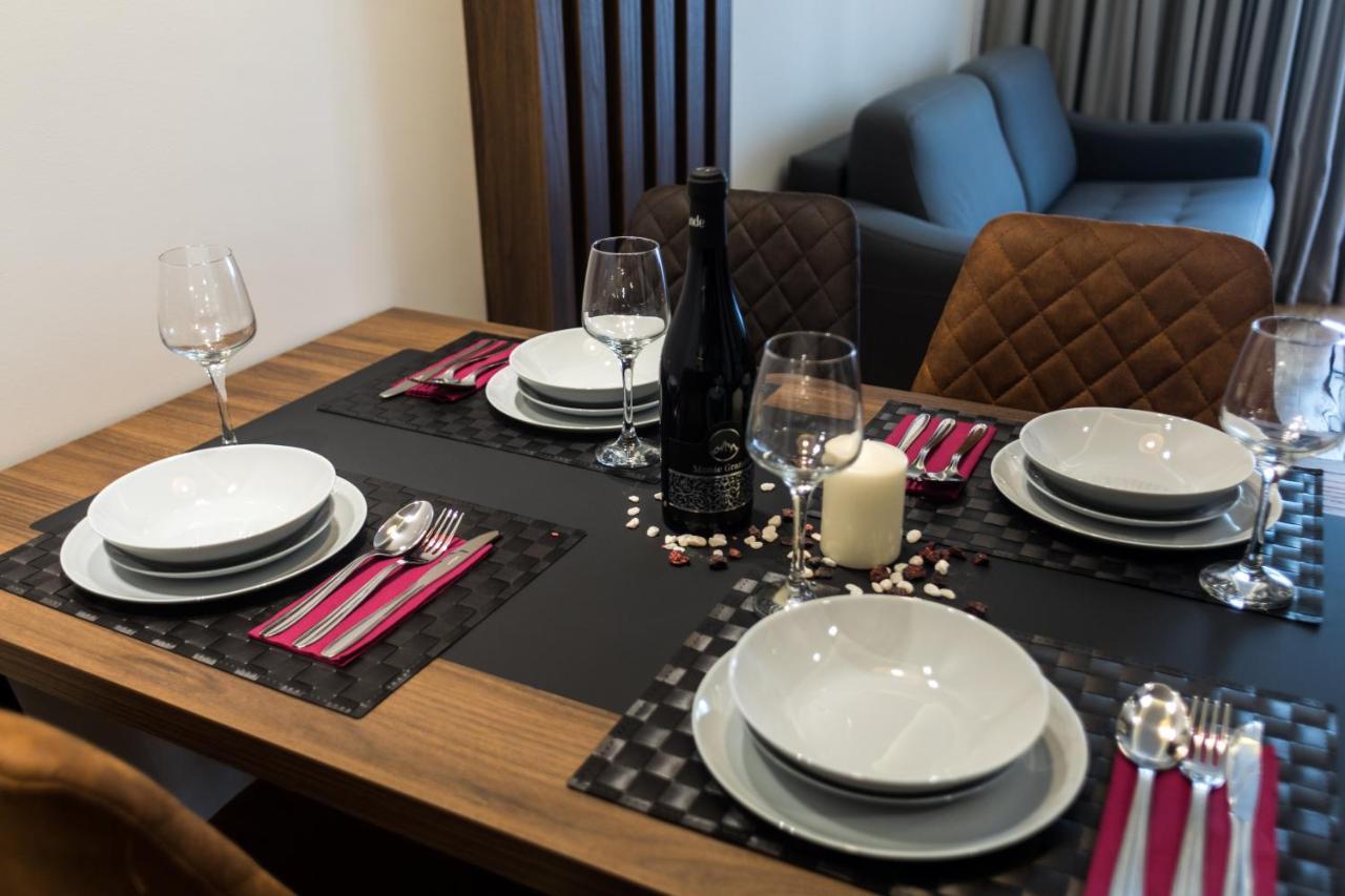 Apart Compliment Podgorica Bagian luar foto
